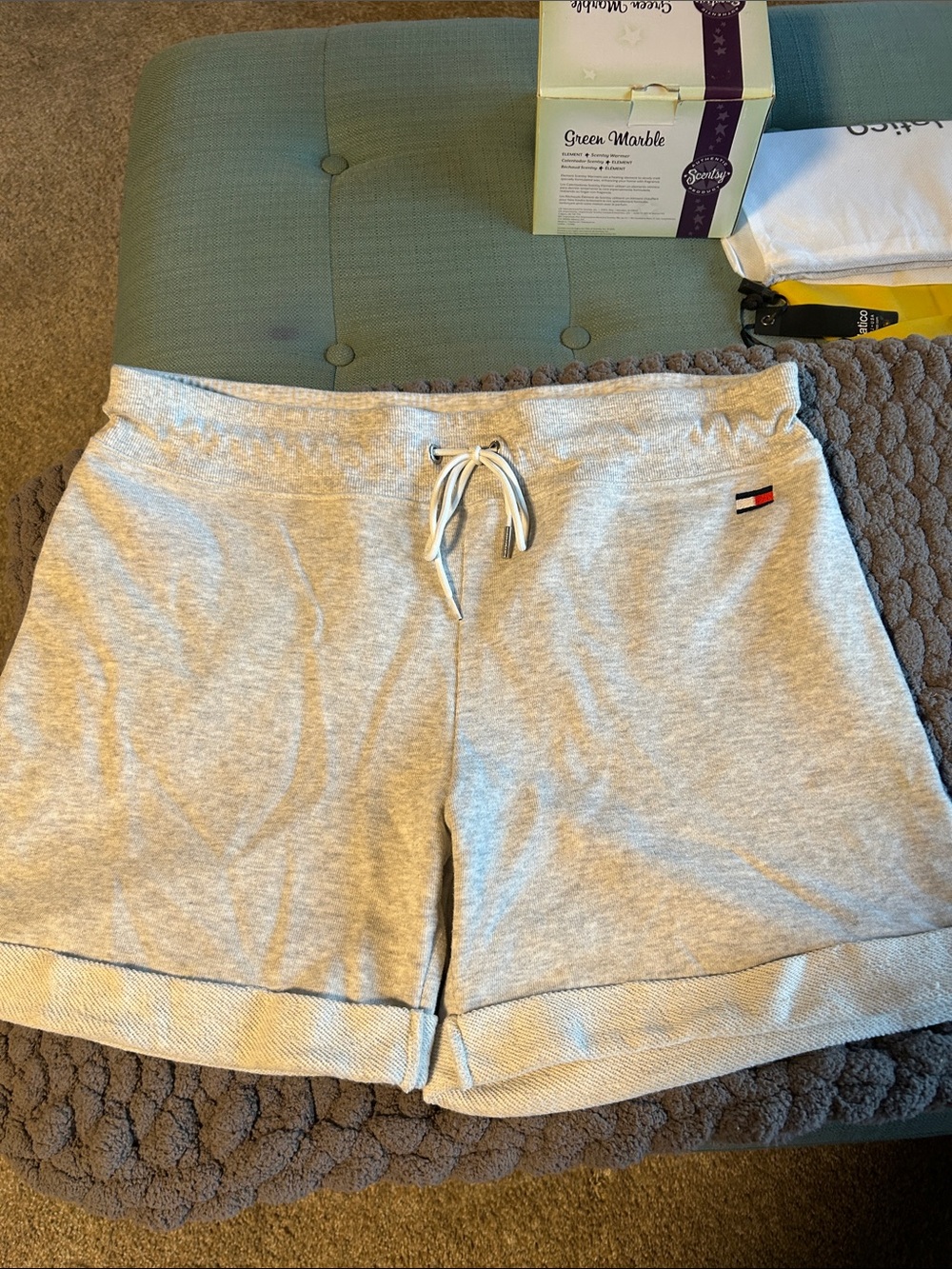 Tommy Hilfiger Light Gray Cotton Drawstring Athletic Shorts XL ladies